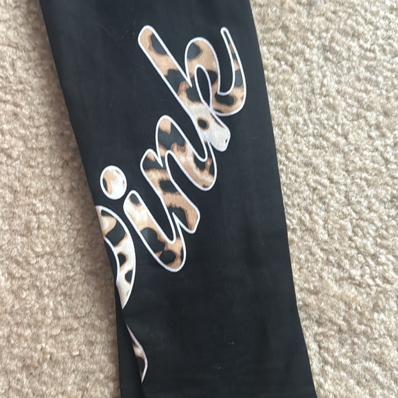 PINK Victoria's Secret high waisted black/white leopard leggings size SMALL - Picture 5 of 6